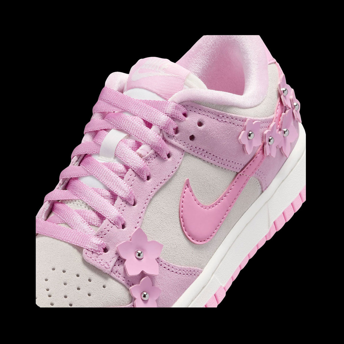 WMNS Nike Dunk Low SE (Pink Rise/Pink Rise-Sail)