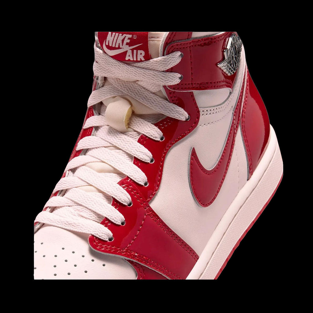 WMNS Air Jordan 1 Retro High OG (University Red/Metallic Silver)